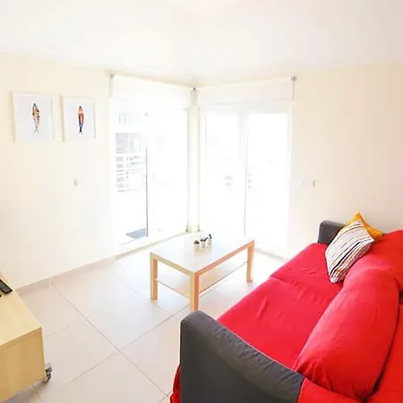 Casa Sardinha - E Piscina - T2 Apartamento Ferrel (Leiria)